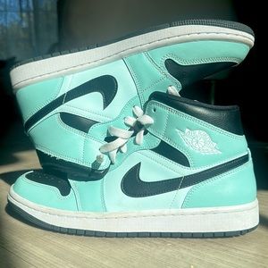 Jordan 1 mid/highs not sure Aqua Blue Tint (NO BOX!!)